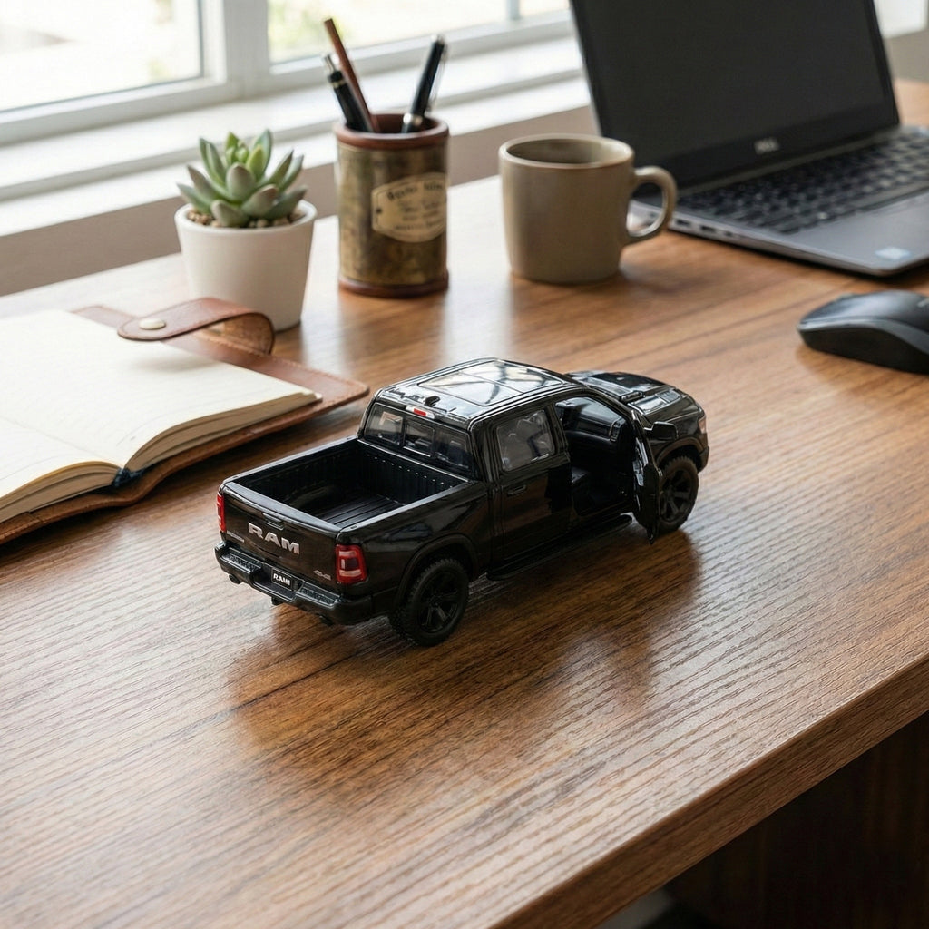 Dodge Ram 1500 Negra